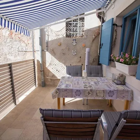 Guest house Pinea Veli Losinj