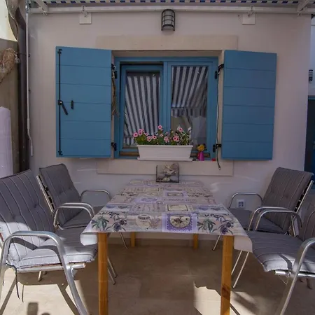 Guest house Pinea Veli Losinj