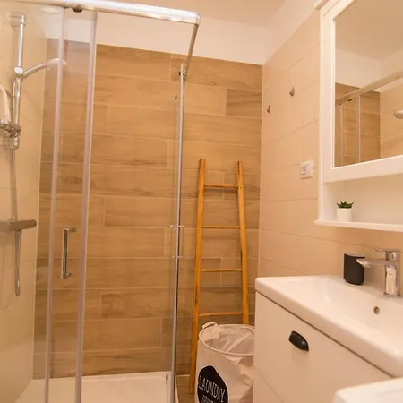 Guest house Pinea 3*