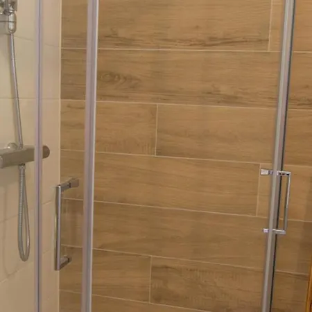 Gostinjska kuća Pinea 3*