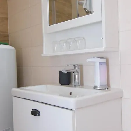 Gostinjska kuća Pinea 3*