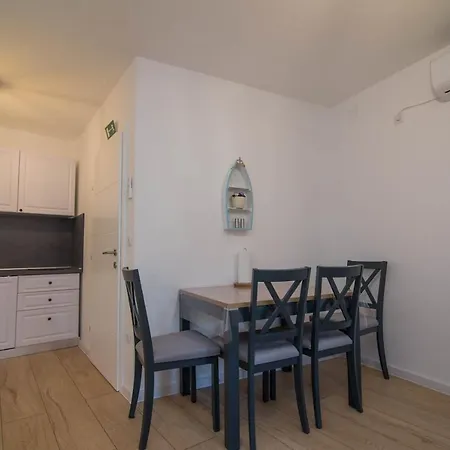 Konukevi Pinea Veli Lošinj