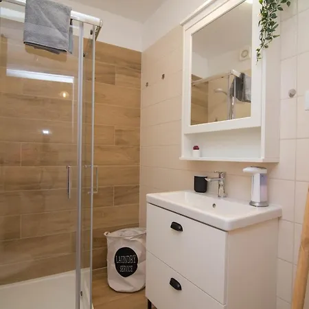 Konukevi Pinea Veli Lošinj