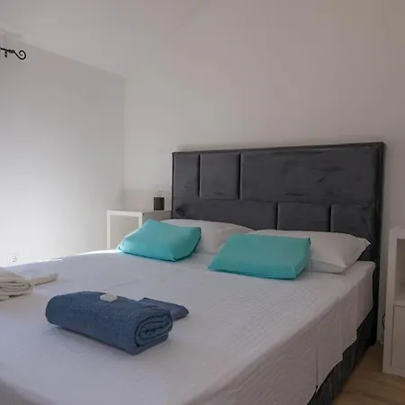 Konukevi Pinea Veli Lošinj